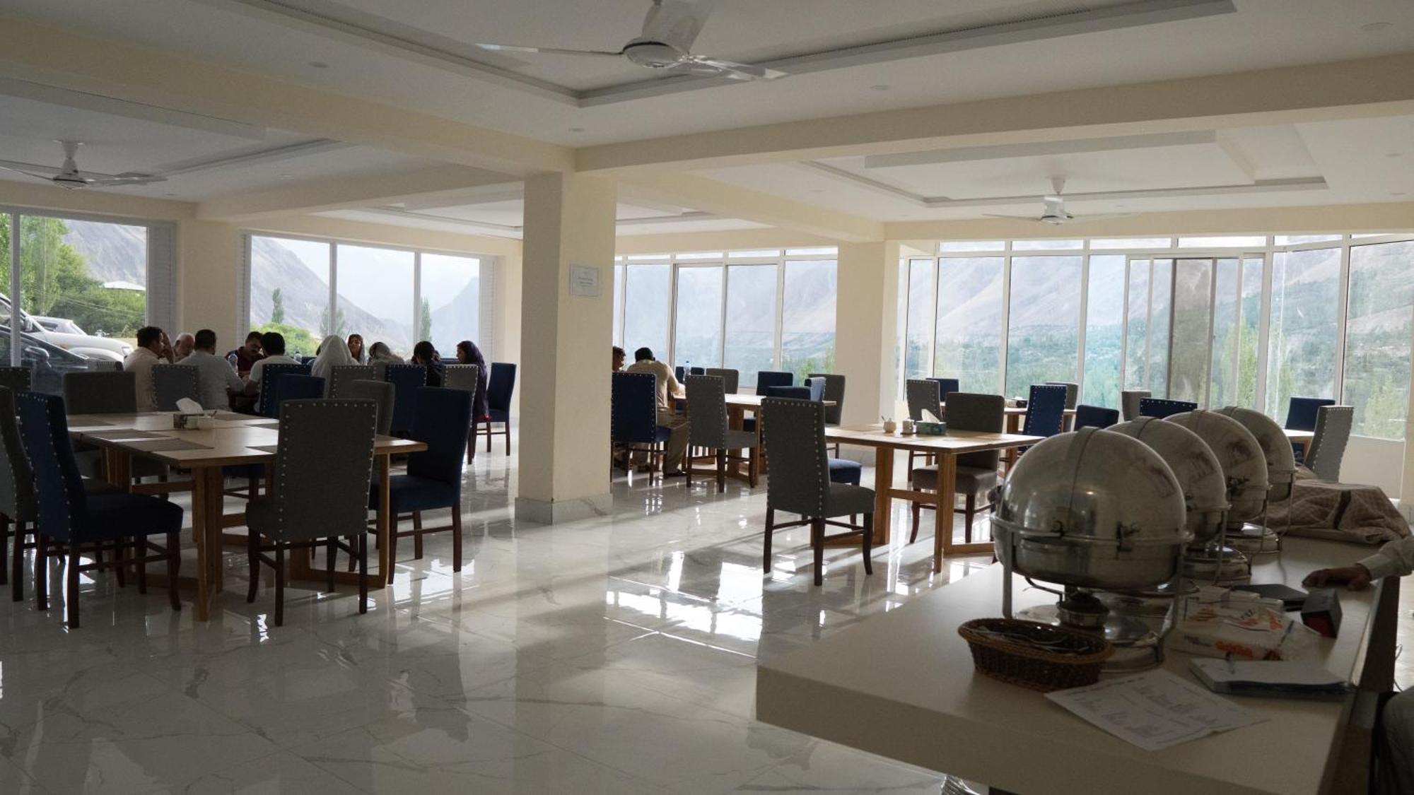 Hilltop Hotel, Hunza Karimabad  المظهر الخارجي الصورة