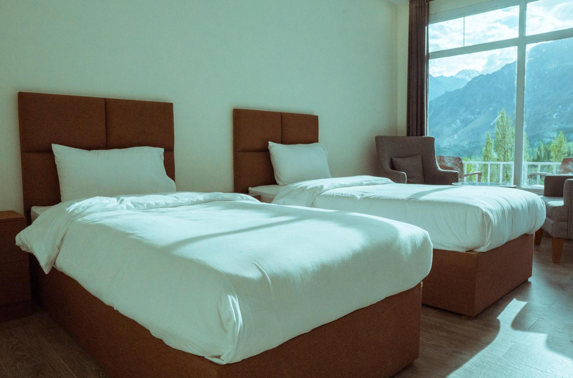 Hilltop Hotel, Hunza Karimabad  المظهر الخارجي الصورة